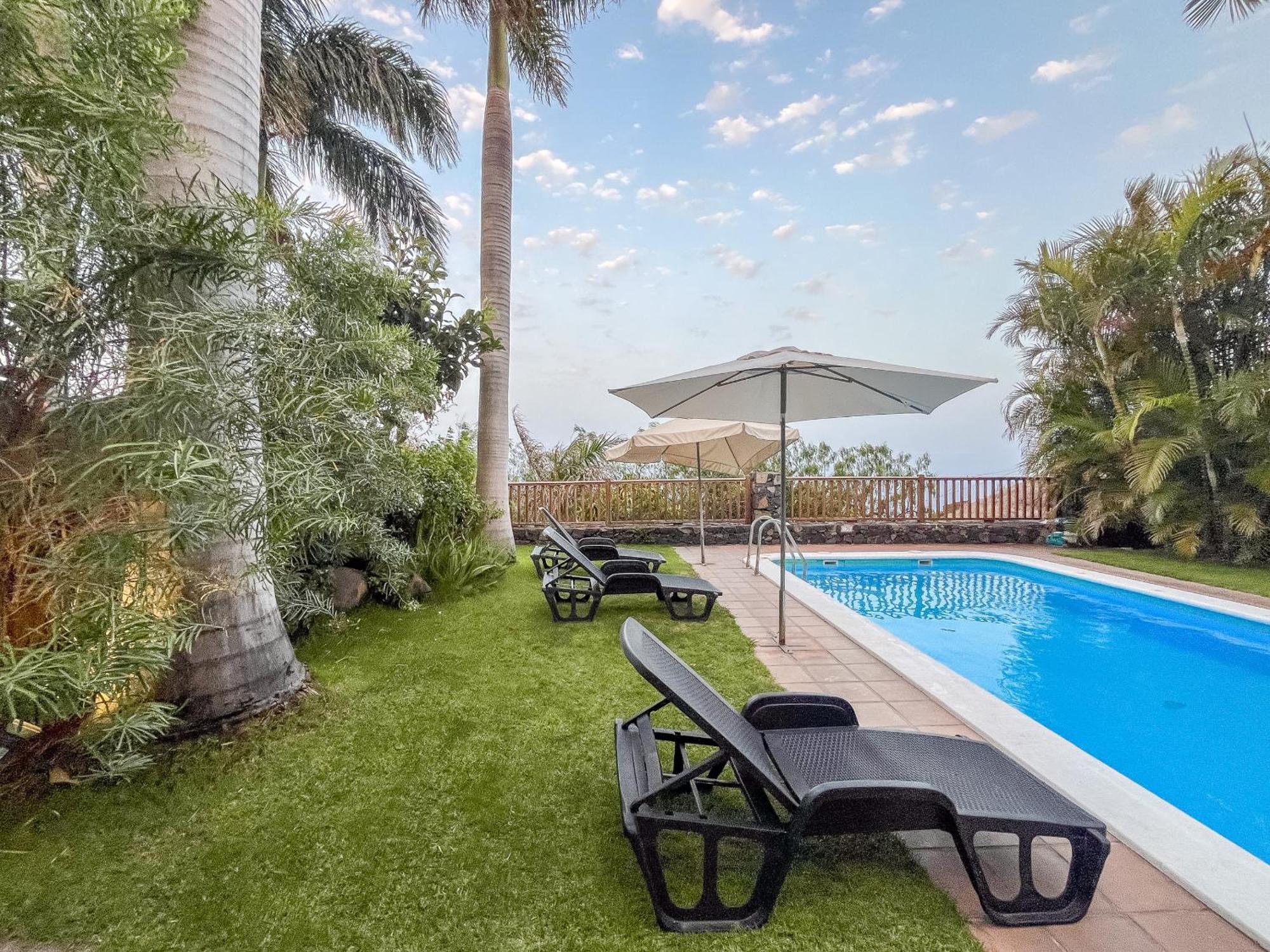 Lightbooking La Morita Villa De Mazo Ngoại thất bức ảnh