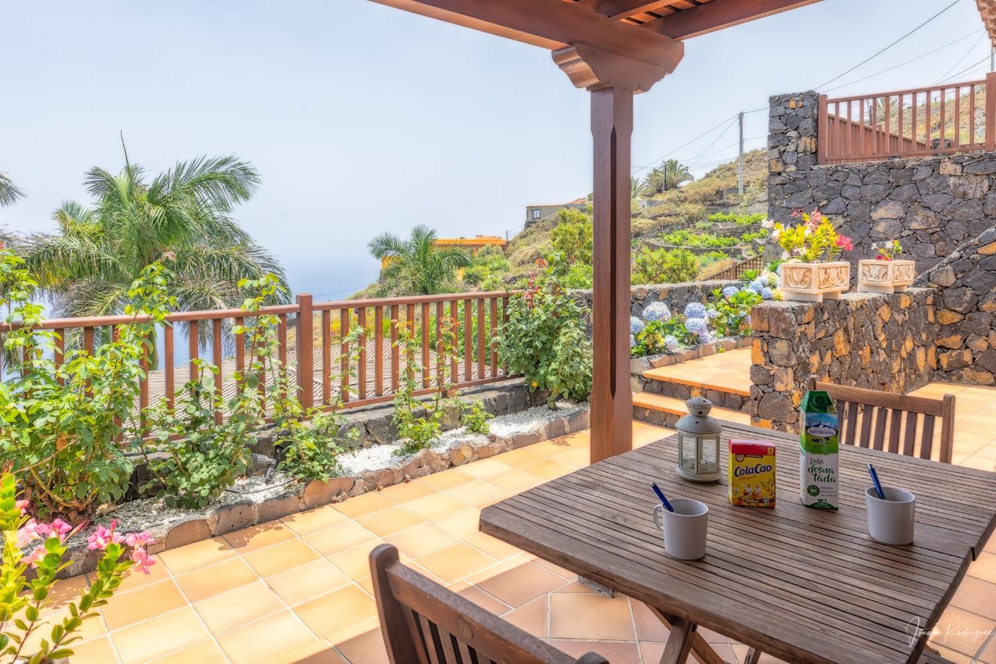 Lightbooking La Morita Villa De Mazo Ngoại thất bức ảnh