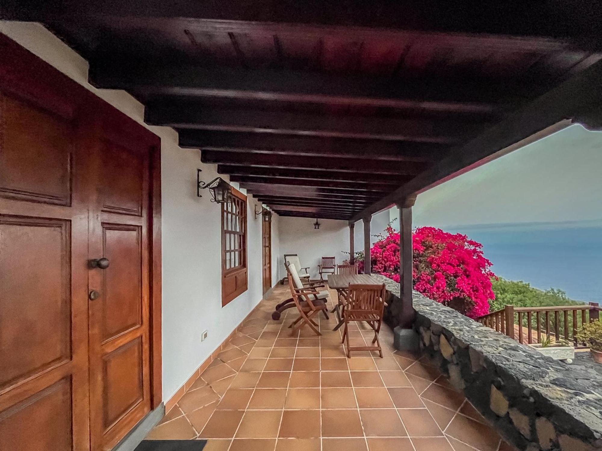 Lightbooking La Morita Villa De Mazo Ngoại thất bức ảnh