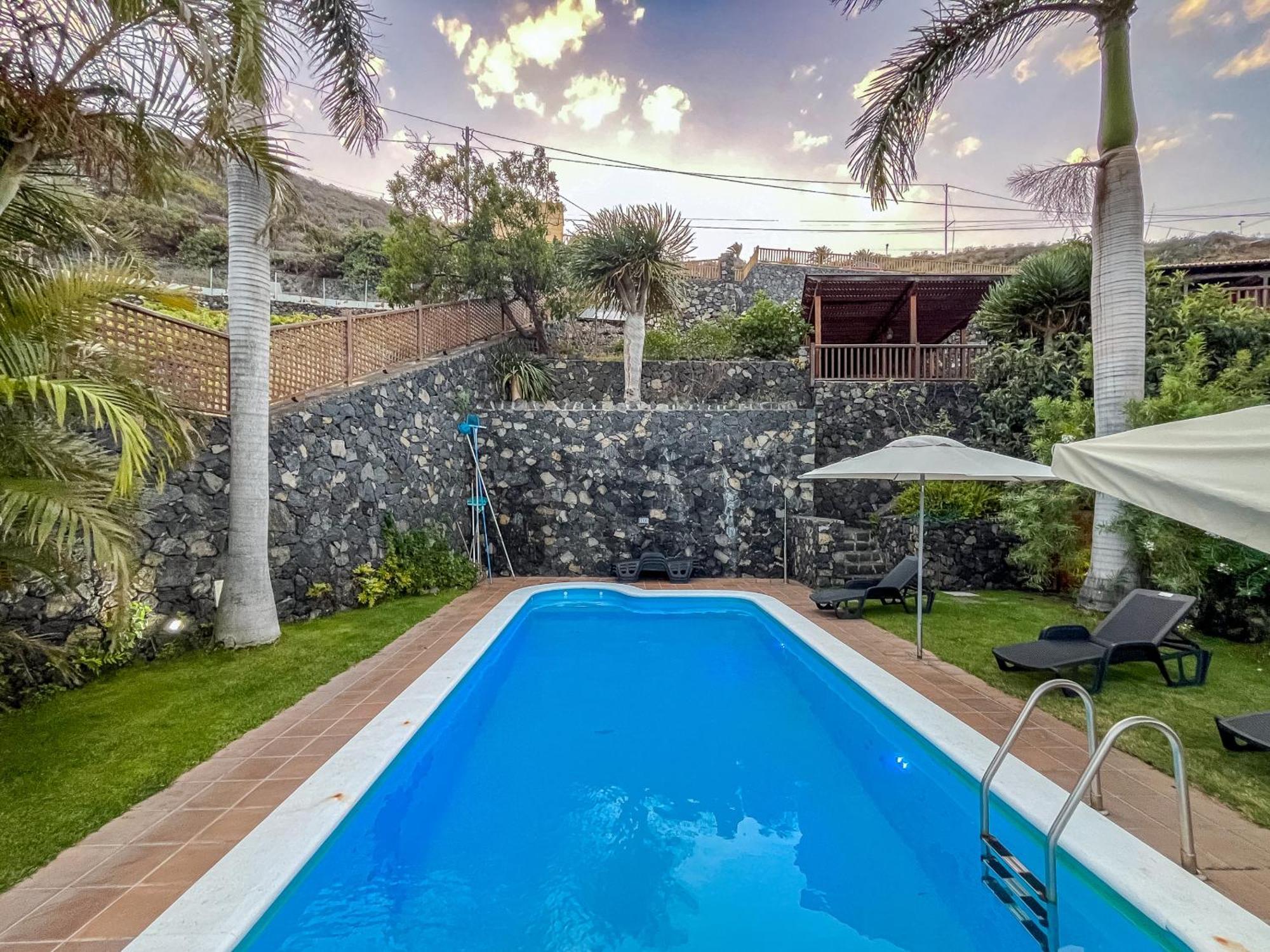 Lightbooking La Morita Villa De Mazo Ngoại thất bức ảnh