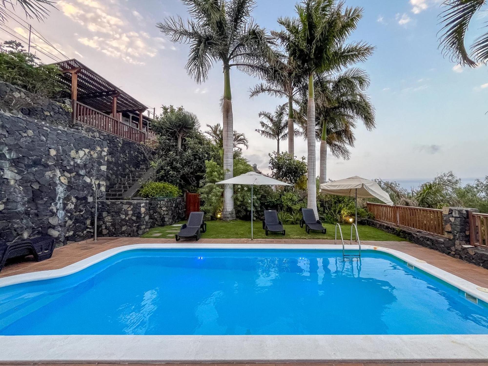 Lightbooking La Morita Villa De Mazo Ngoại thất bức ảnh